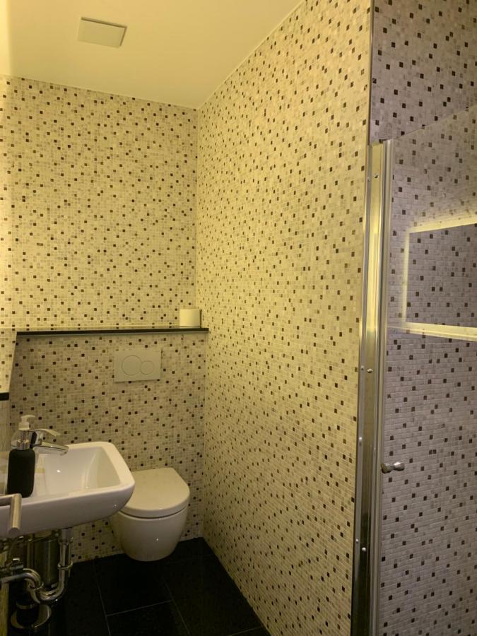 Mosaikhaus Smart Home Wurselen Bagian luar foto