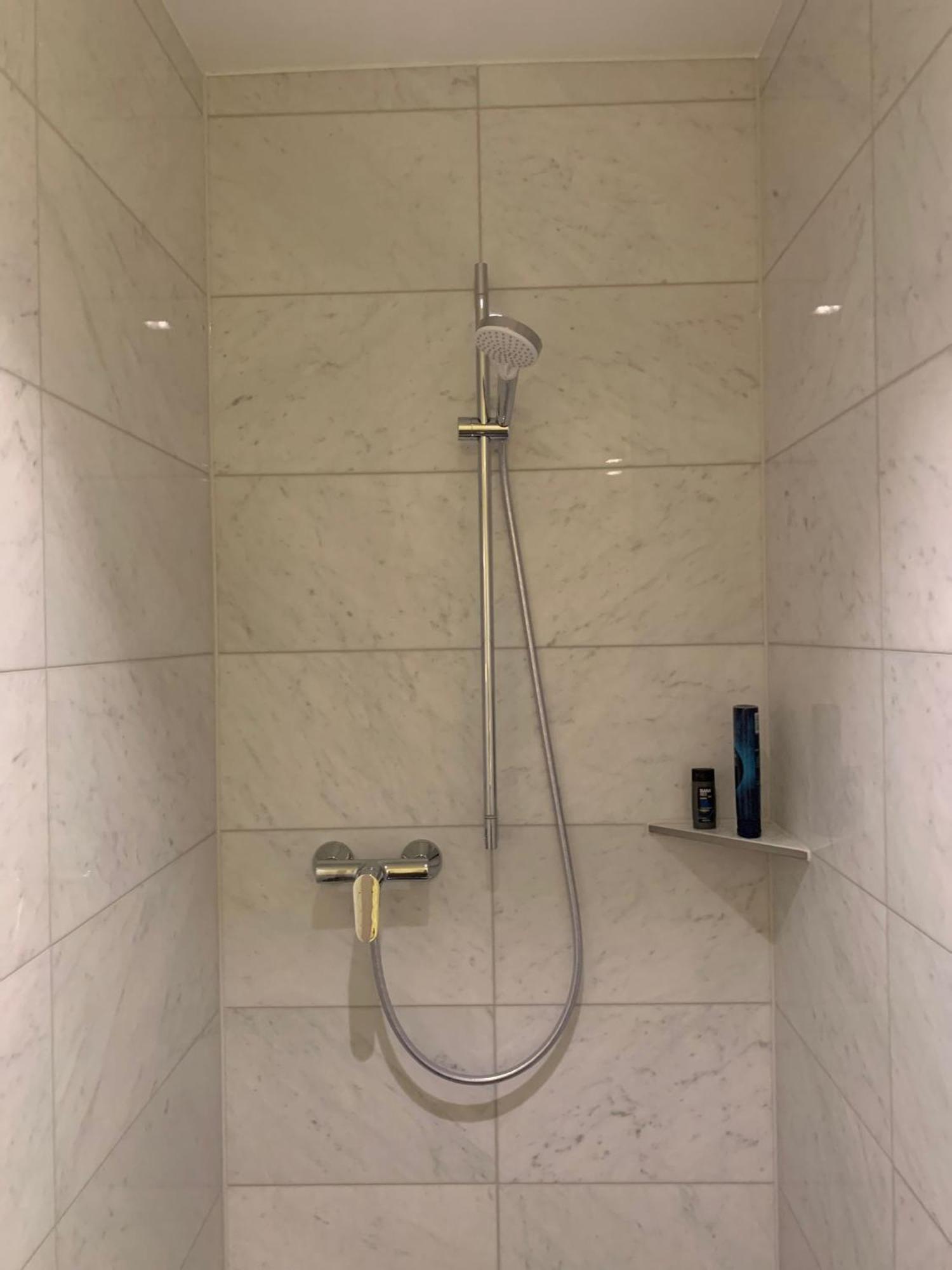 Mosaikhaus Smart Home Wurselen Bagian luar foto